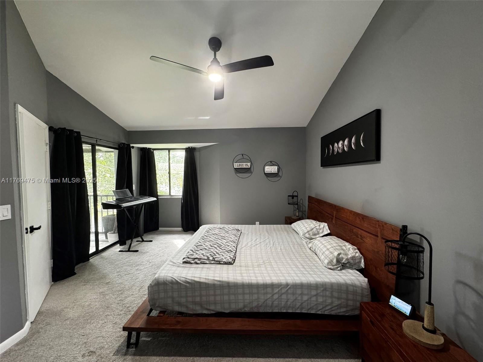 HARBOUR POINTE AT RIVER B - Residential