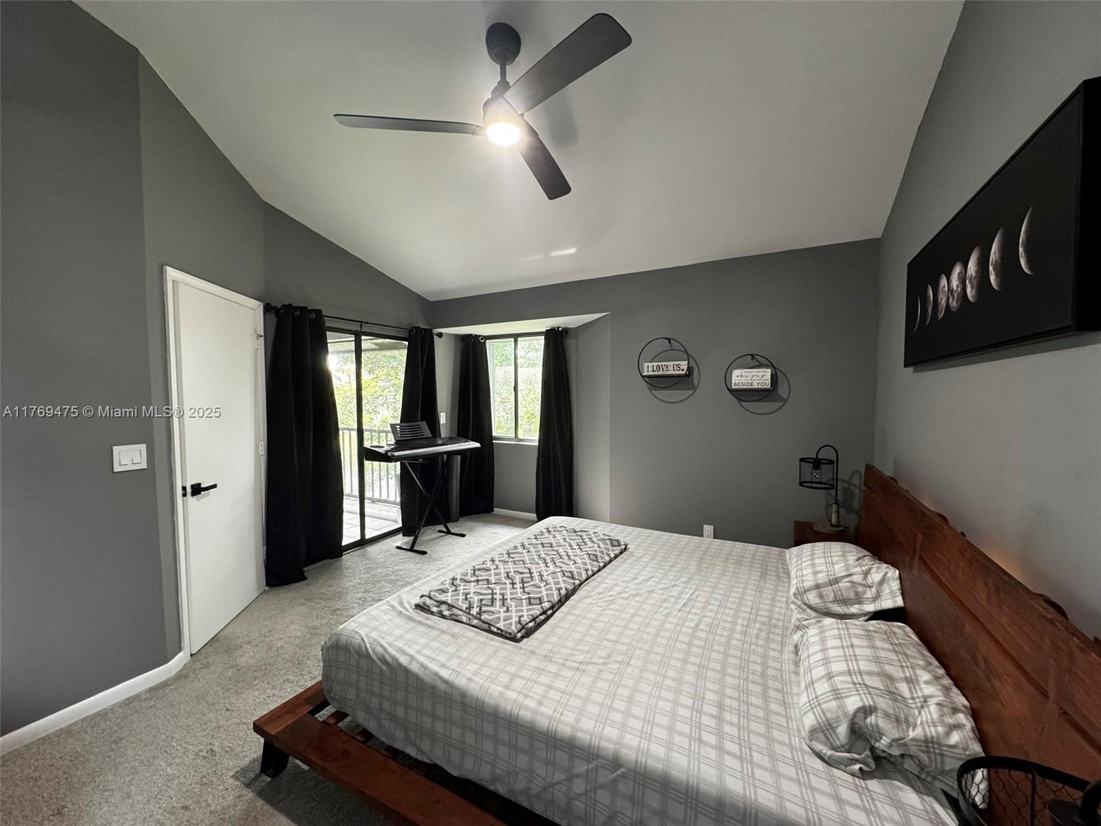 HARBOUR POINTE AT RIVER B - Residential