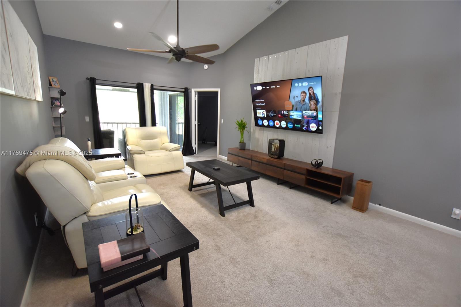 HARBOUR POINTE AT RIVER B - Residential
