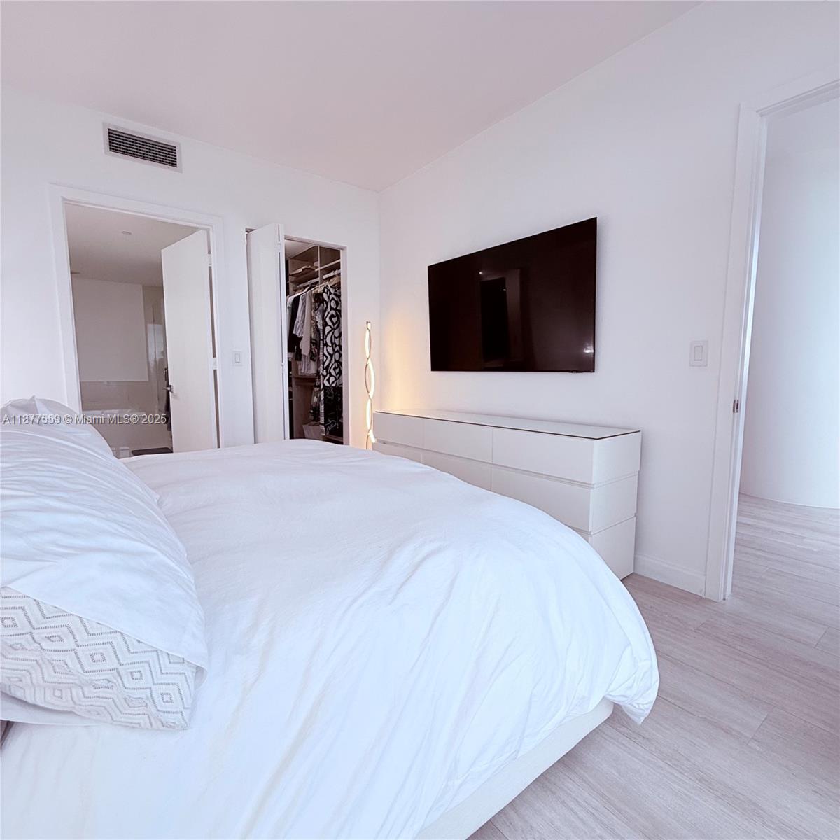 BRICKELL HEIGHTS WEST CON - Residential Lease