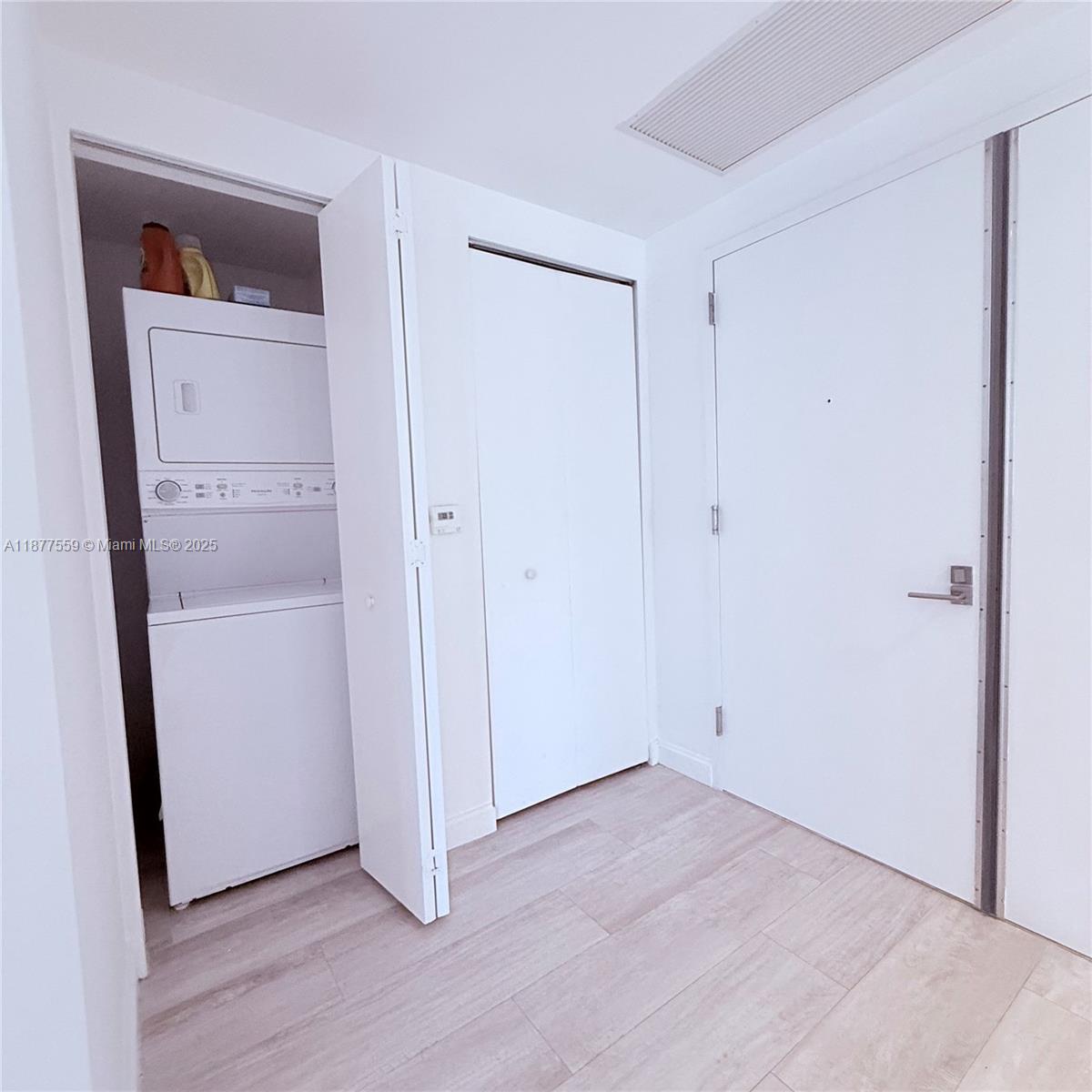 BRICKELL HEIGHTS WEST CON - Residential Lease