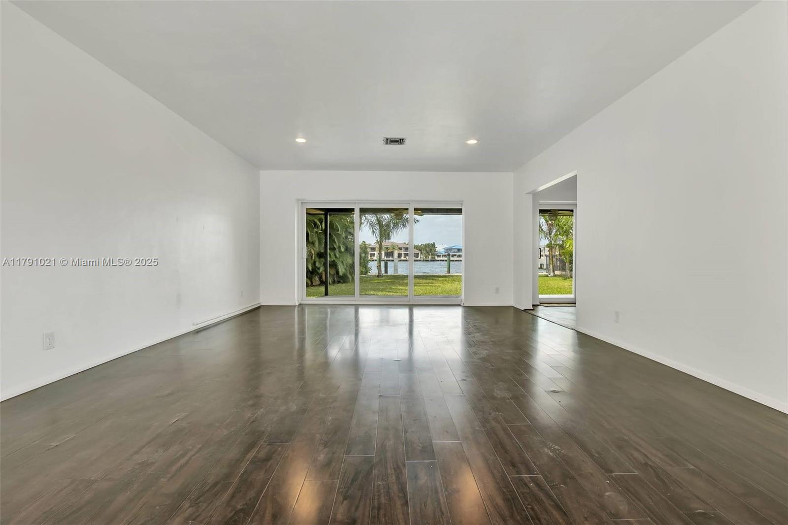 LAUDERDALE BEACH EXT - Residential