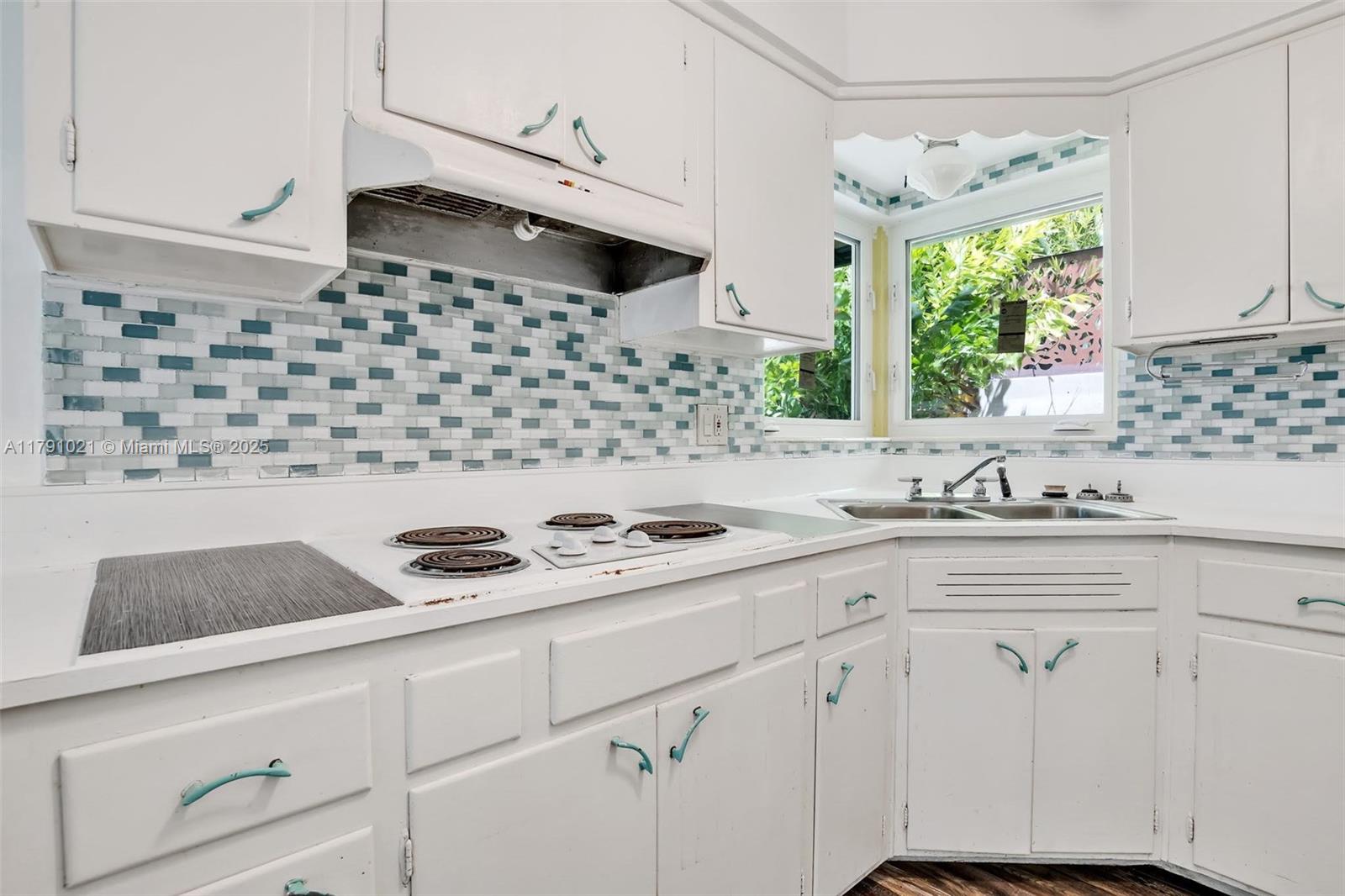 LAUDERDALE BEACH EXT - Residential