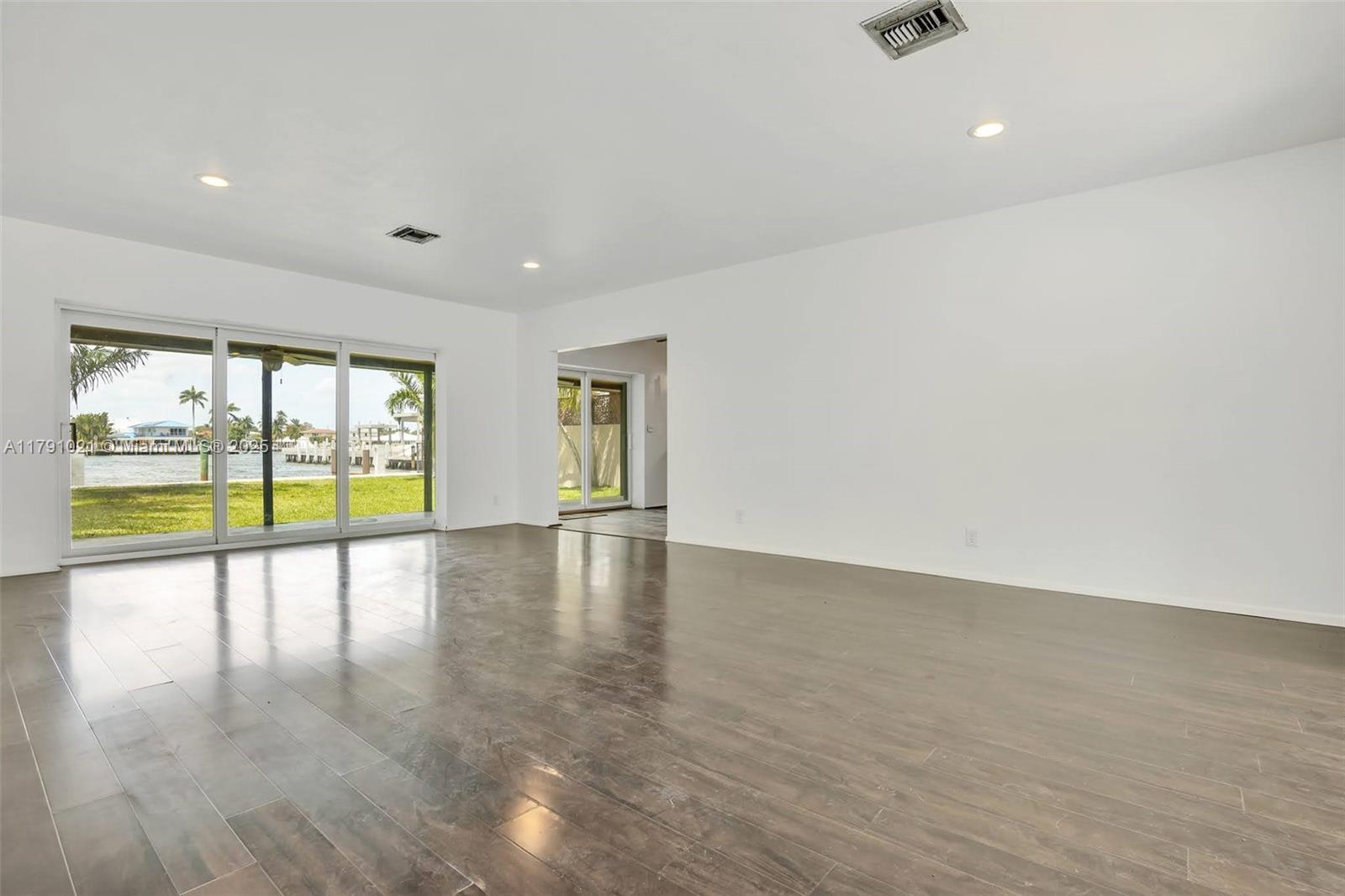LAUDERDALE BEACH EXT - Residential