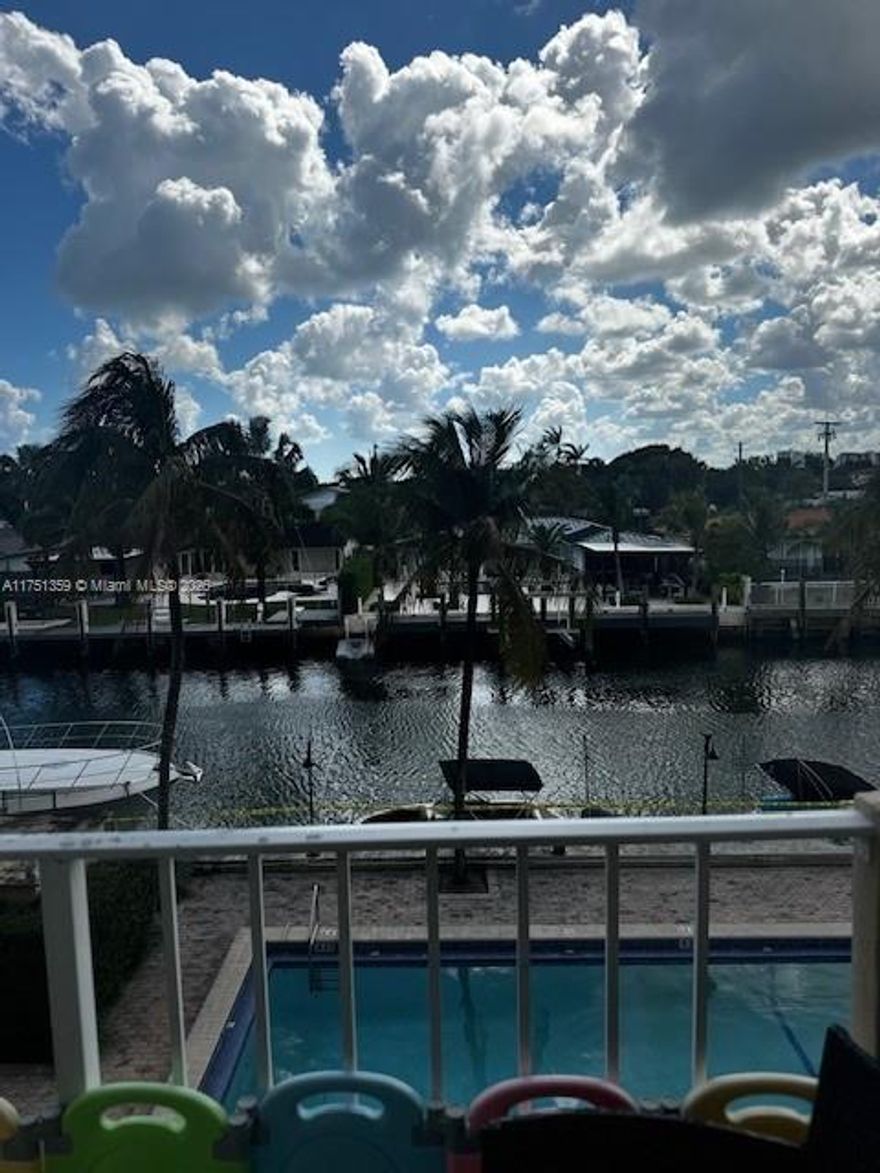 SPACIOUS 1 BEDROOM. GORGEOUS DIRECT WATER VIEW. FULL GYM AND POOL AVAILABLE. WONDERFUL LOCATION EAST OF BISCAYNE BLVD ON DEAD END STREET. EXCELLENTLY MAINTAINED BUILDING. MAINTENANCE FEE INCLUDES FULL RESERVES. POSSIBLE DOCK AVAILABLE FOR RENT OR PURCHASE. LISTING AGENT DOES NOT GUARANTEE AVAILABILITY. UNIT IS CURRENTLY RENTED MONTH TO MONTH FOR $1850.