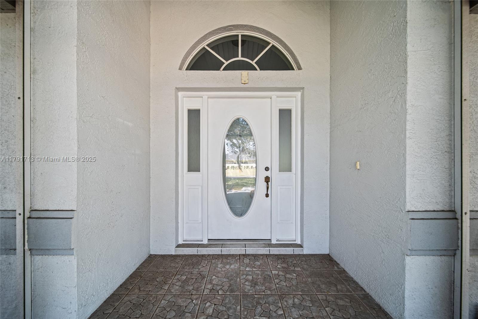 100 OAK KNOLLS CIRCLE