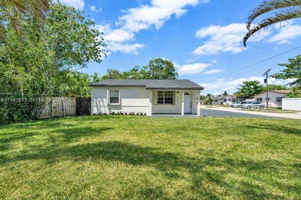 Photo of 1445 NW 6th Ave #1445, Fort Lauderdale, FL 33311 (MLS # A11983853)