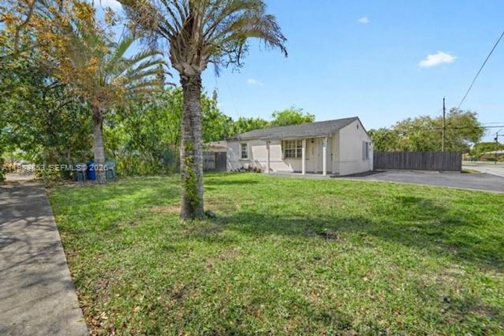 Photo of 1445 NW 6th Ave #1445, Fort Lauderdale, FL 33311 (MLS # A11983853)