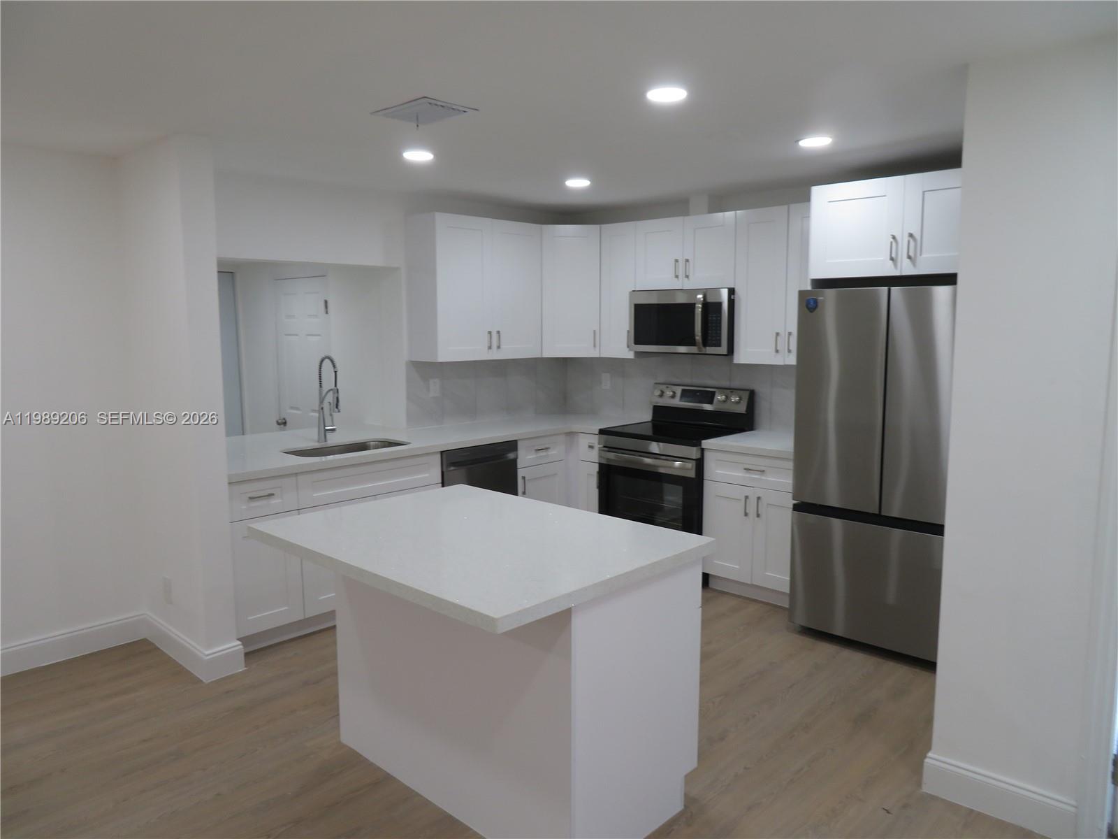 GREEN HILLS PARK WEST NO - Residential