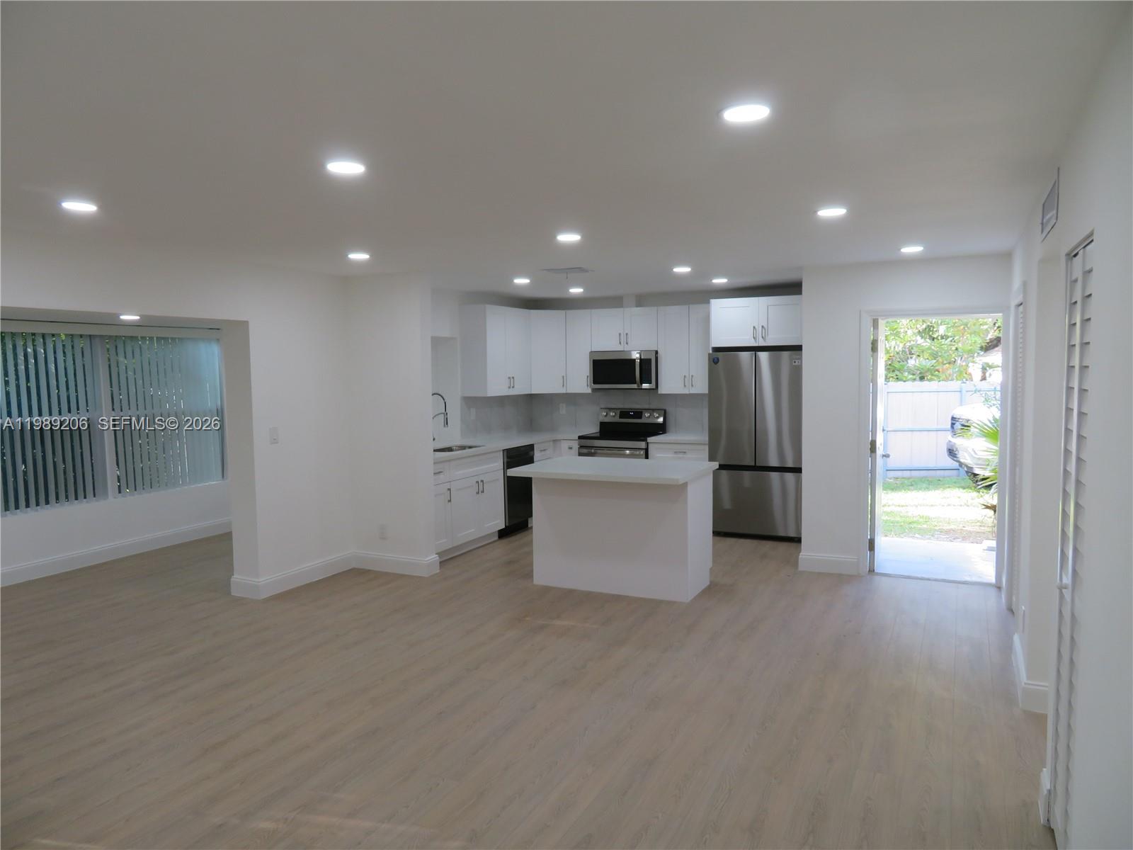 GREEN HILLS PARK WEST NO - Residential