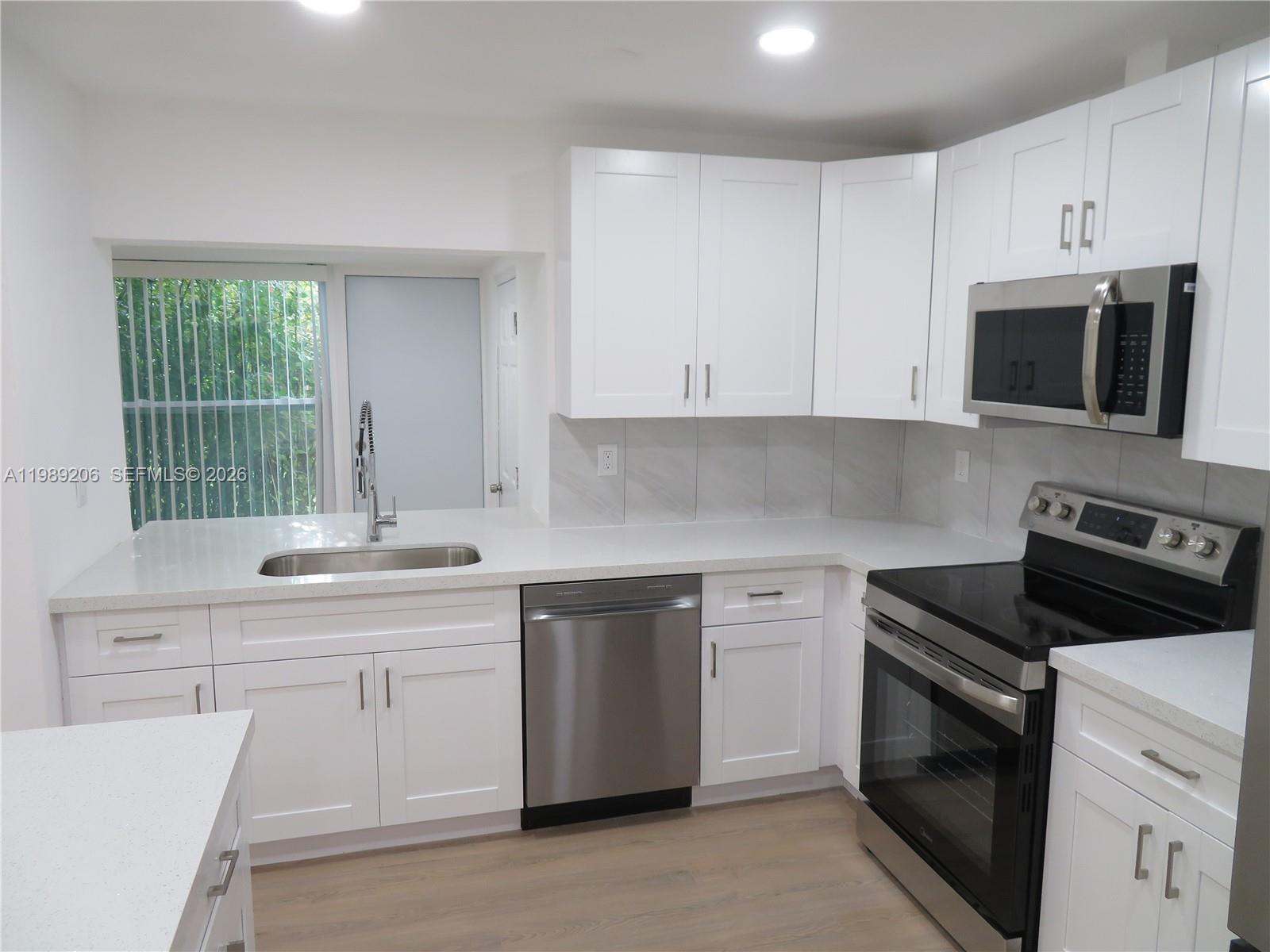 GREEN HILLS PARK WEST NO - Residential