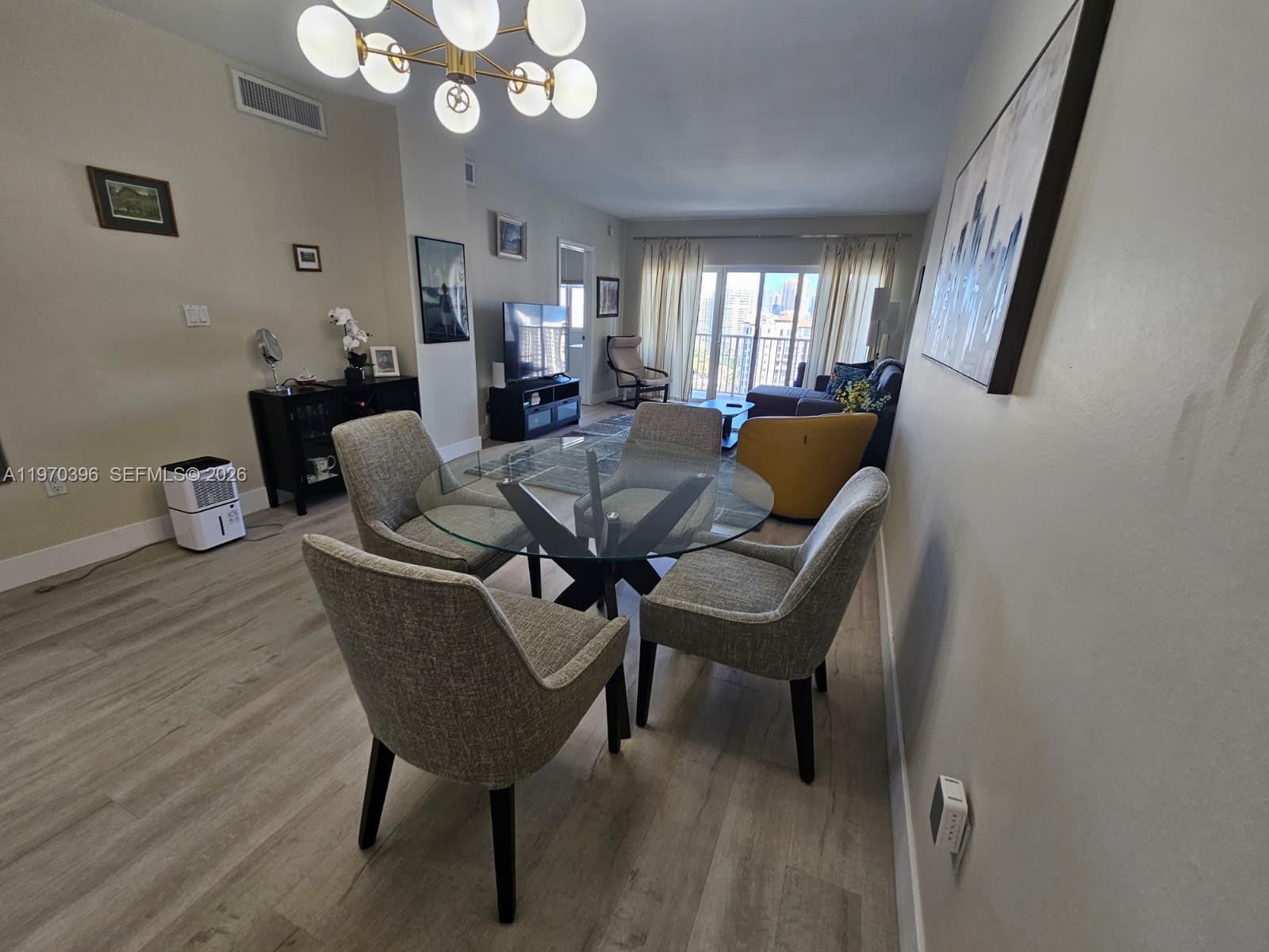 ARLEN HOUSE CONDO - Residential