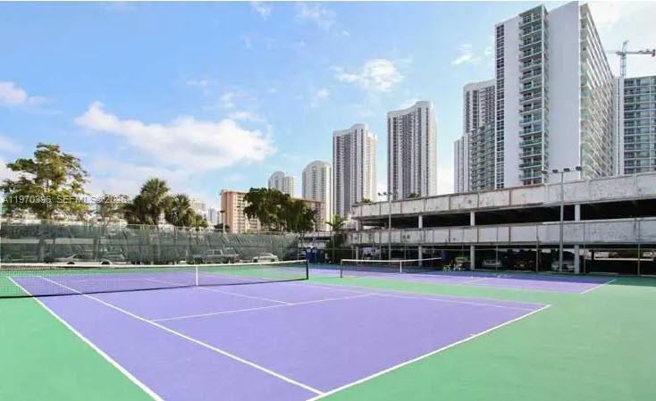 ARLEN HOUSE CONDO - Residential