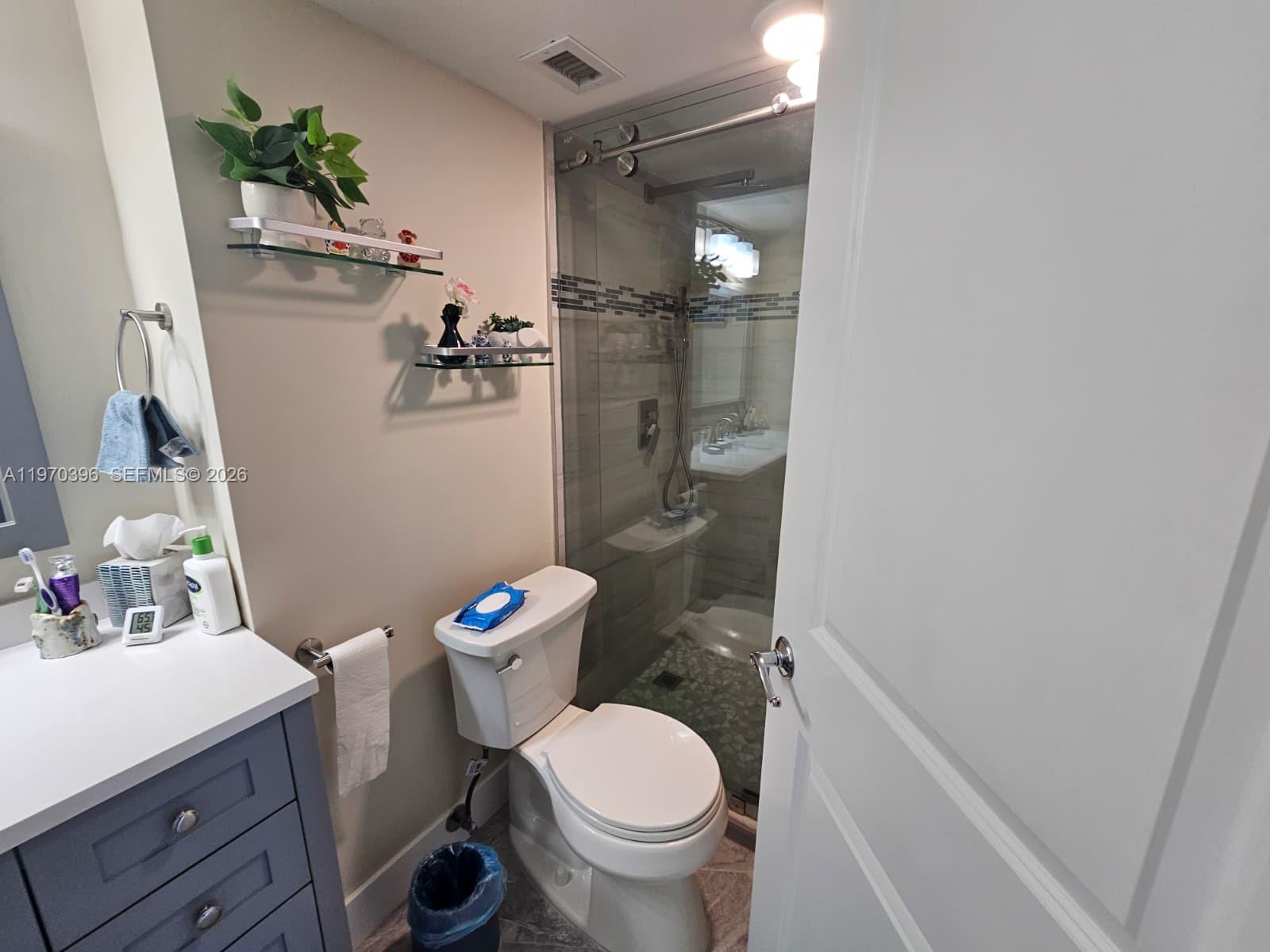 ARLEN HOUSE CONDO - Residential