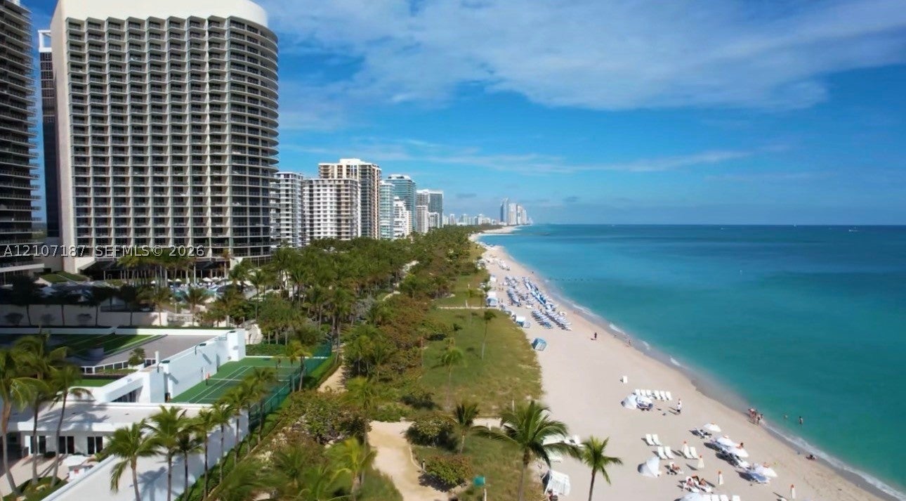 9601 Collins Ave 403