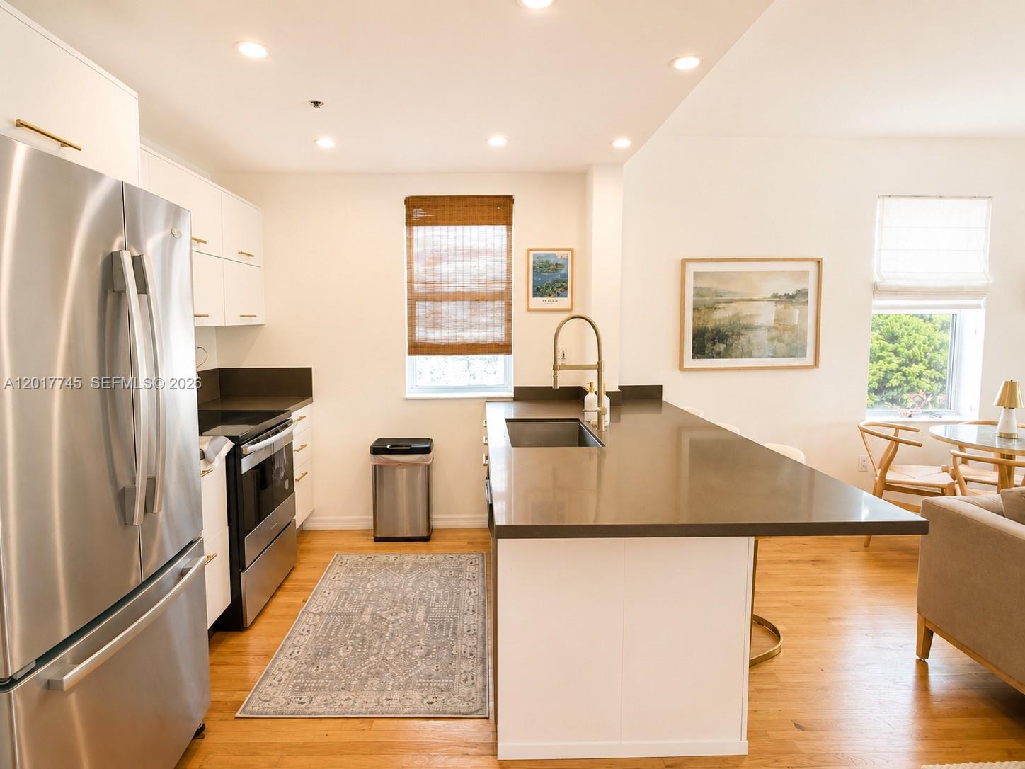 THE LEXINGTON EUCLID CONDO - Residential