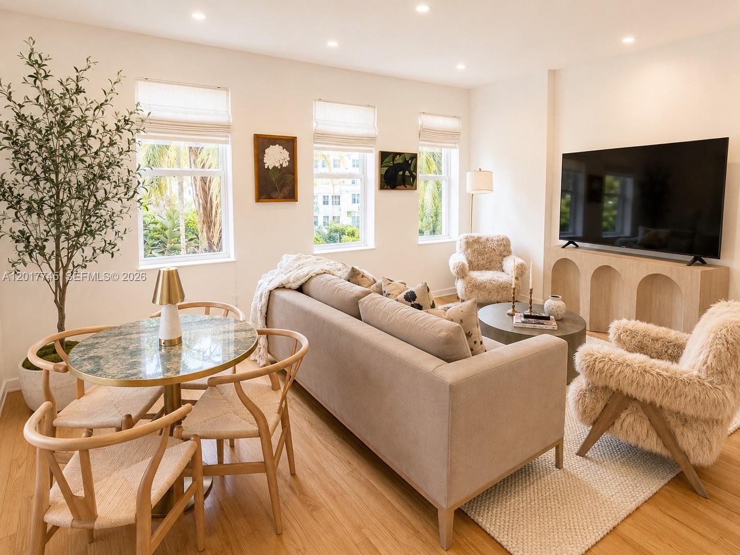THE LEXINGTON EUCLID CONDO - Residential