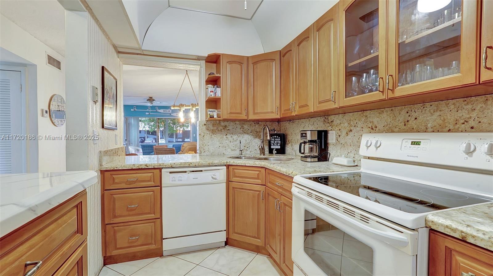 ISLE OF PARADISE CO-OP - Residential