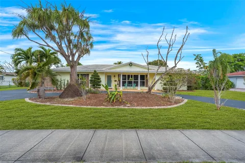 8405 NW 38th St, Coral Springs, FL 33065 - MLS#: A11751615