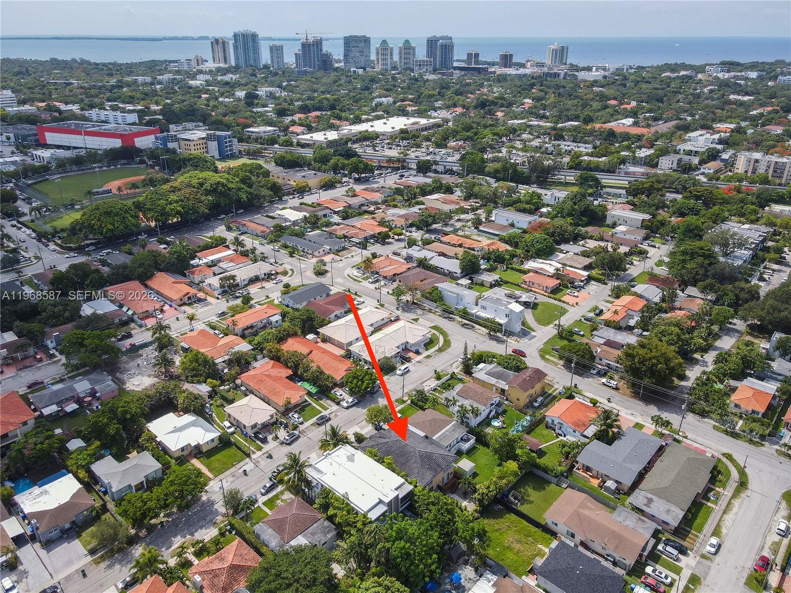 MANDO CONDO - Residential Lease