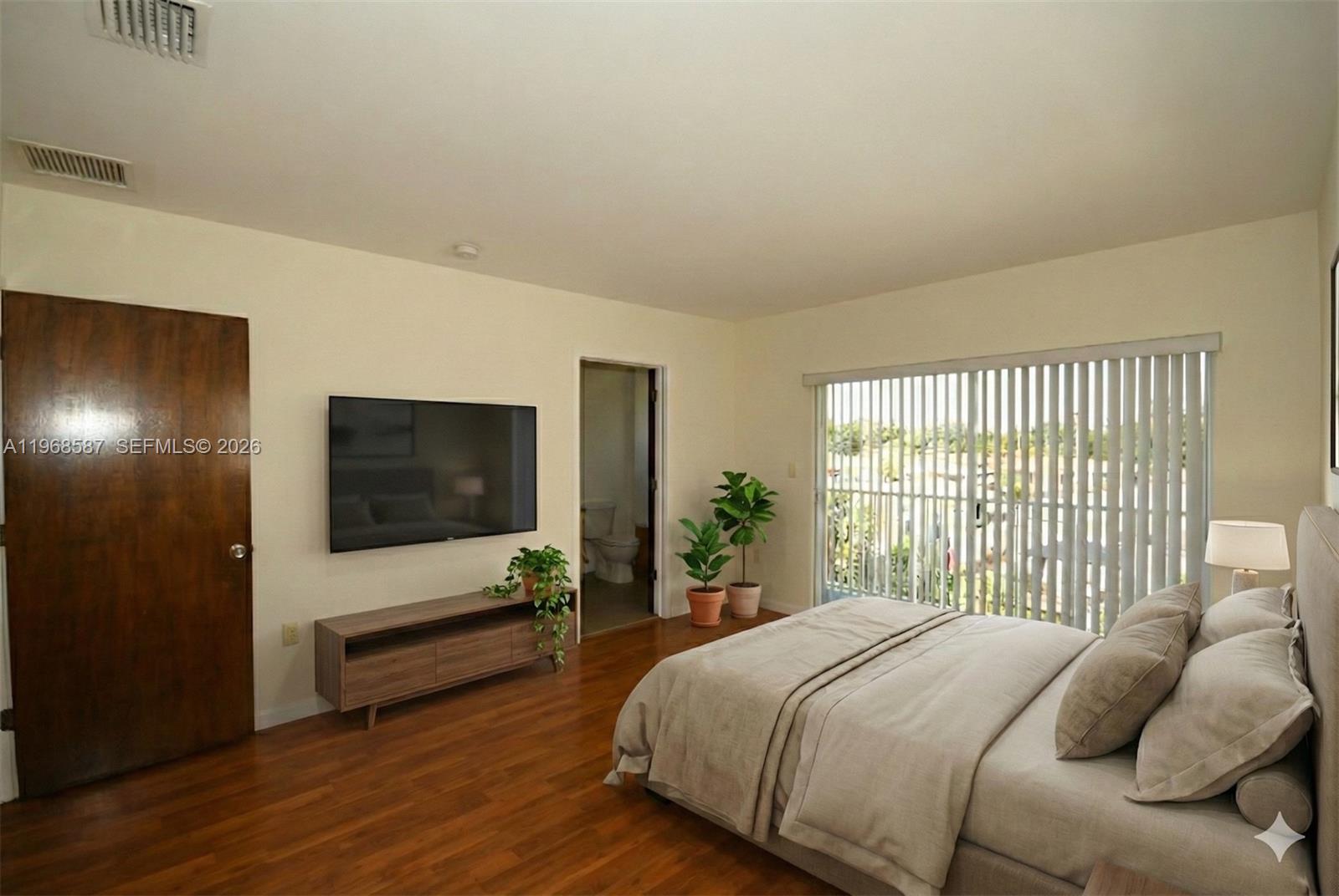 MANDO CONDO - Residential Lease