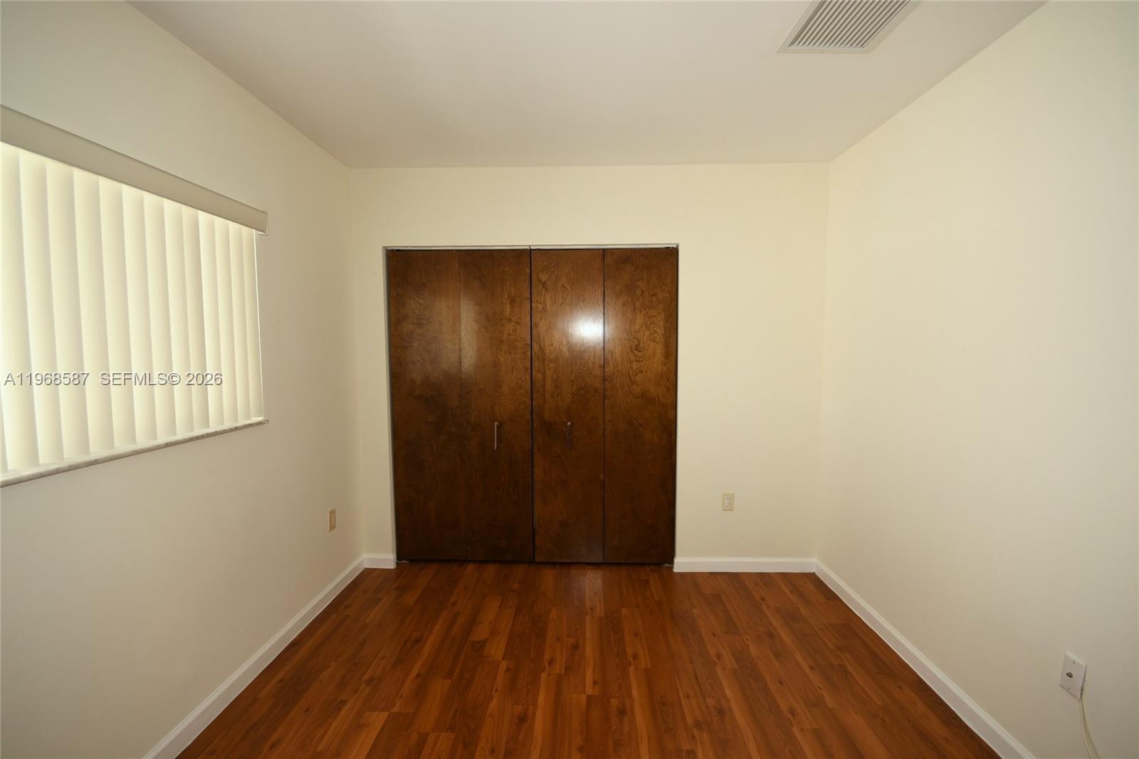 MANDO CONDO - Residential Lease