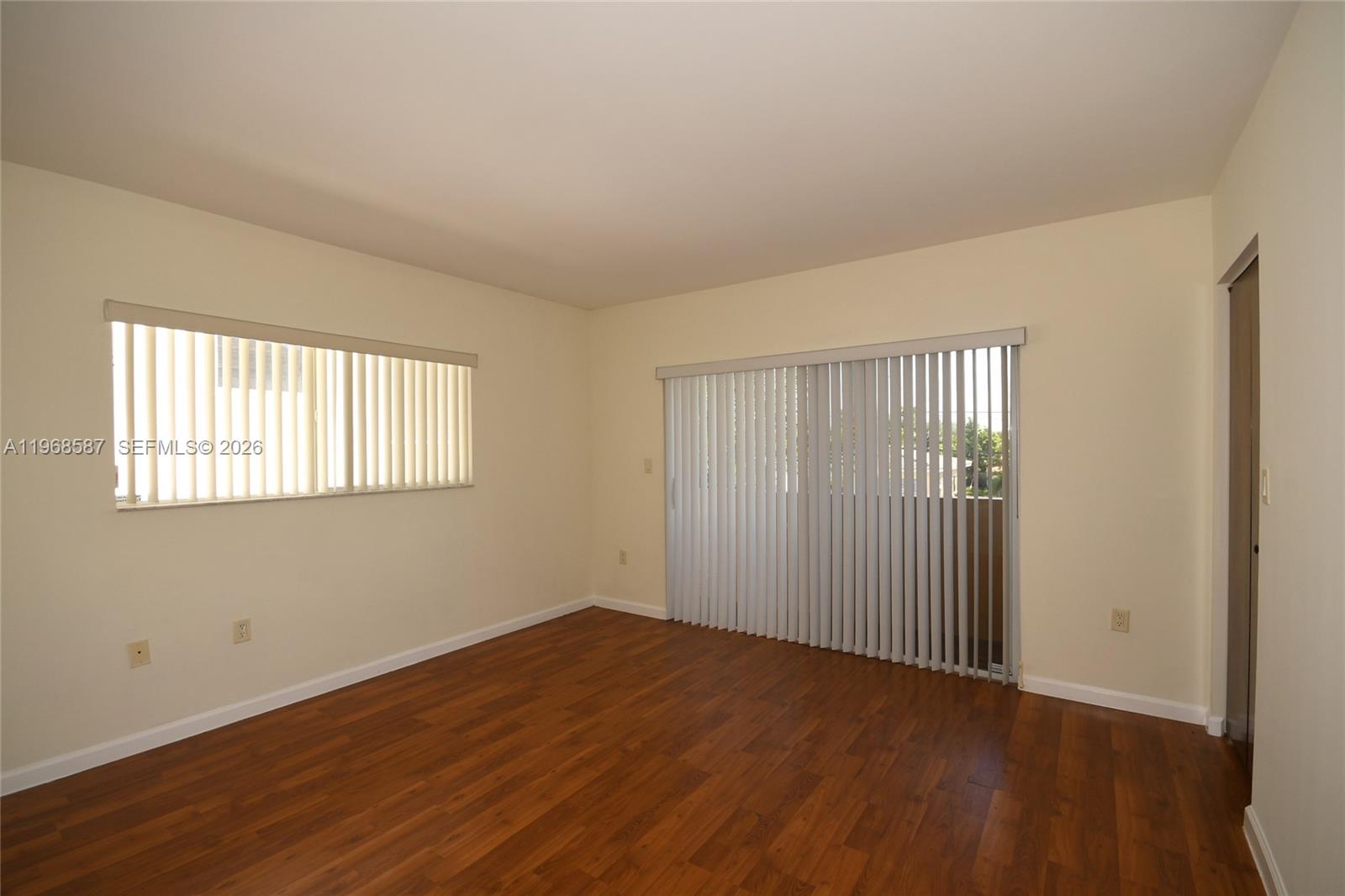 MANDO CONDO - Residential Lease