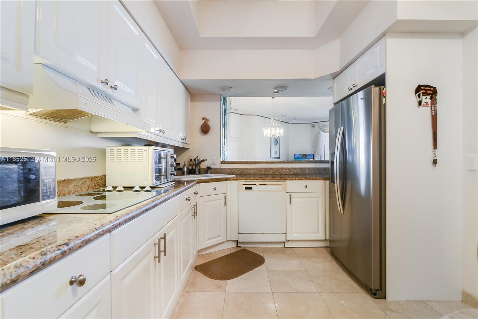 MIRAGE CONDO - Residential Lease