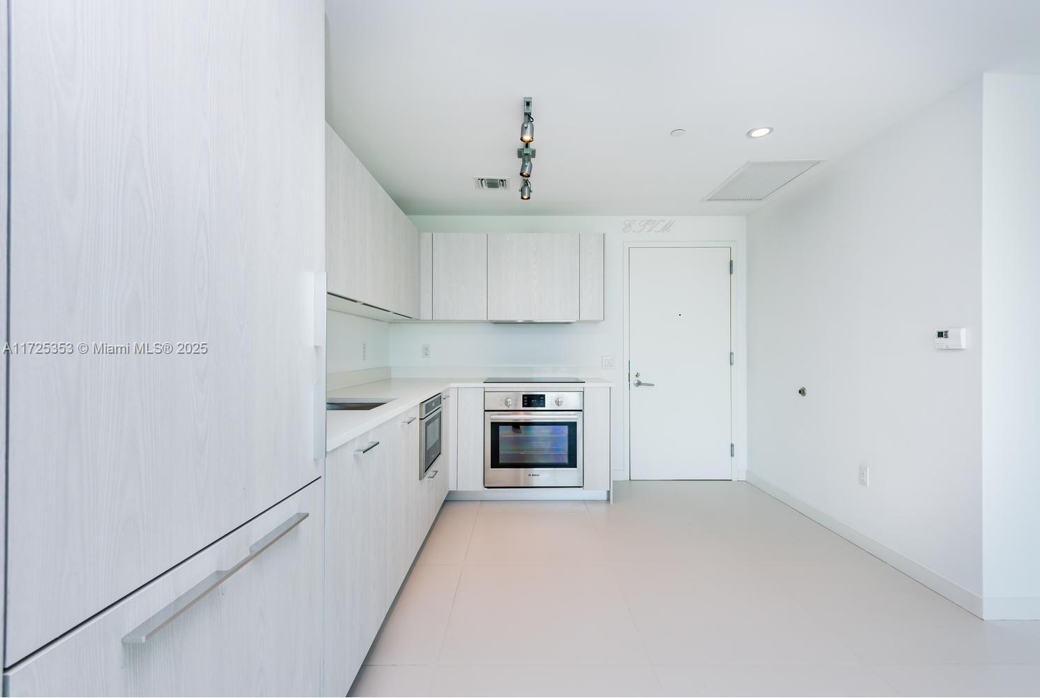 PARAISO BAYVIEWS CONDO - Residential