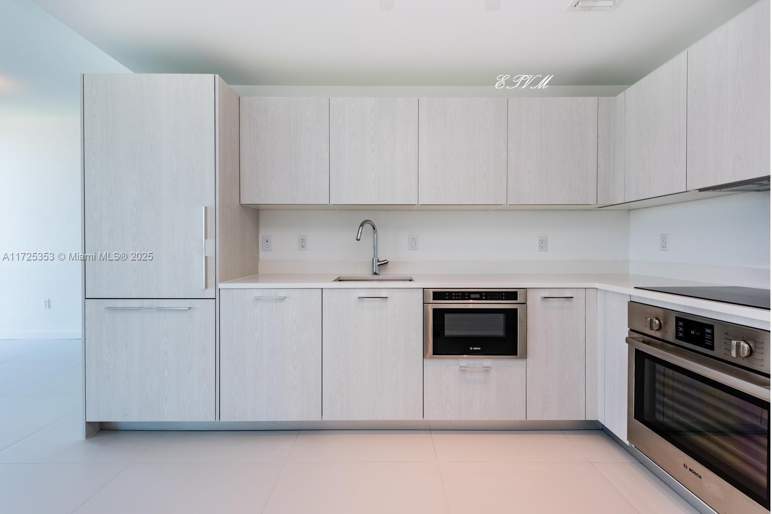 PARAISO BAYVIEWS CONDO - Residential