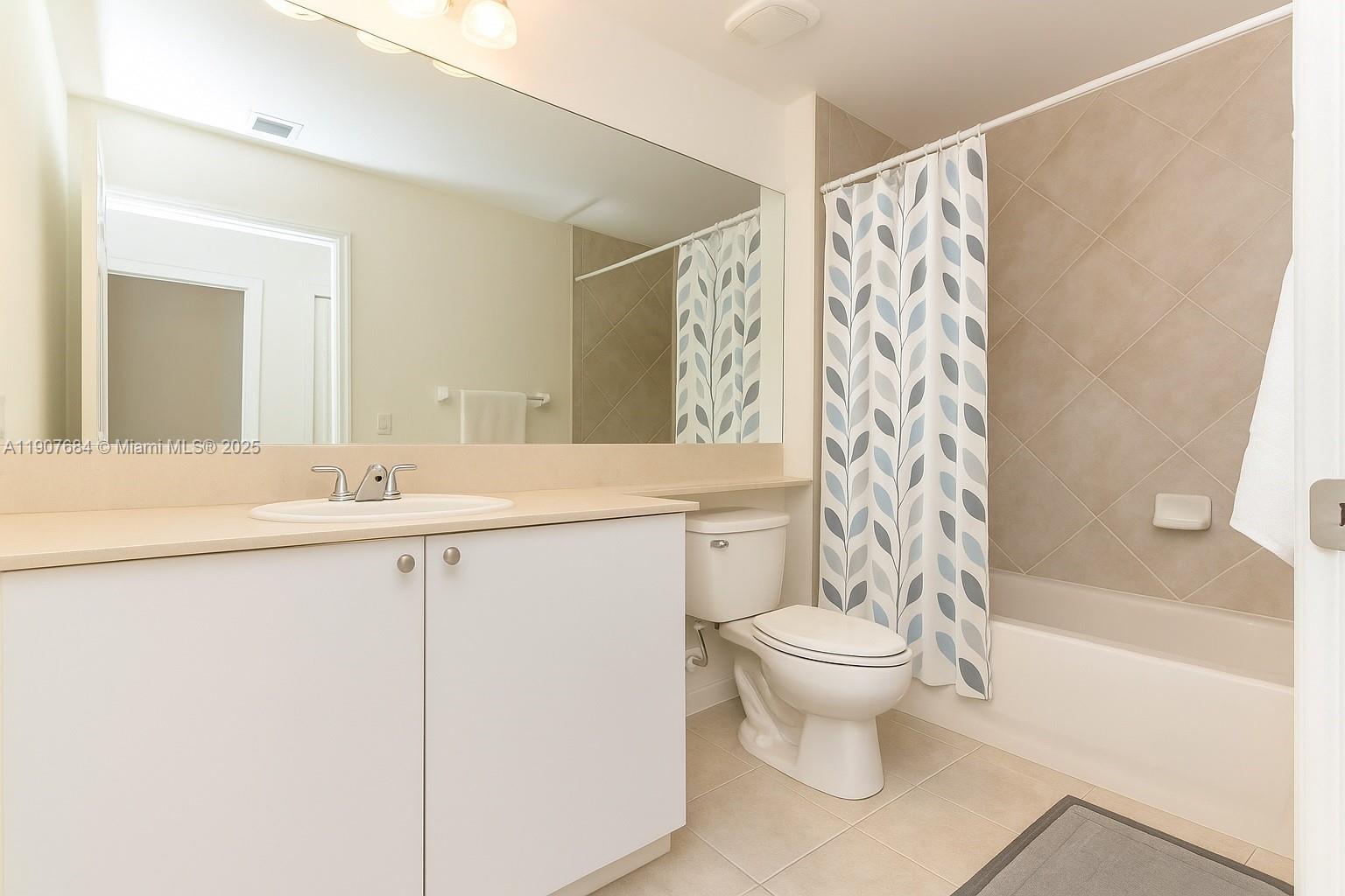 BOCA GRAND CONDO - Residential