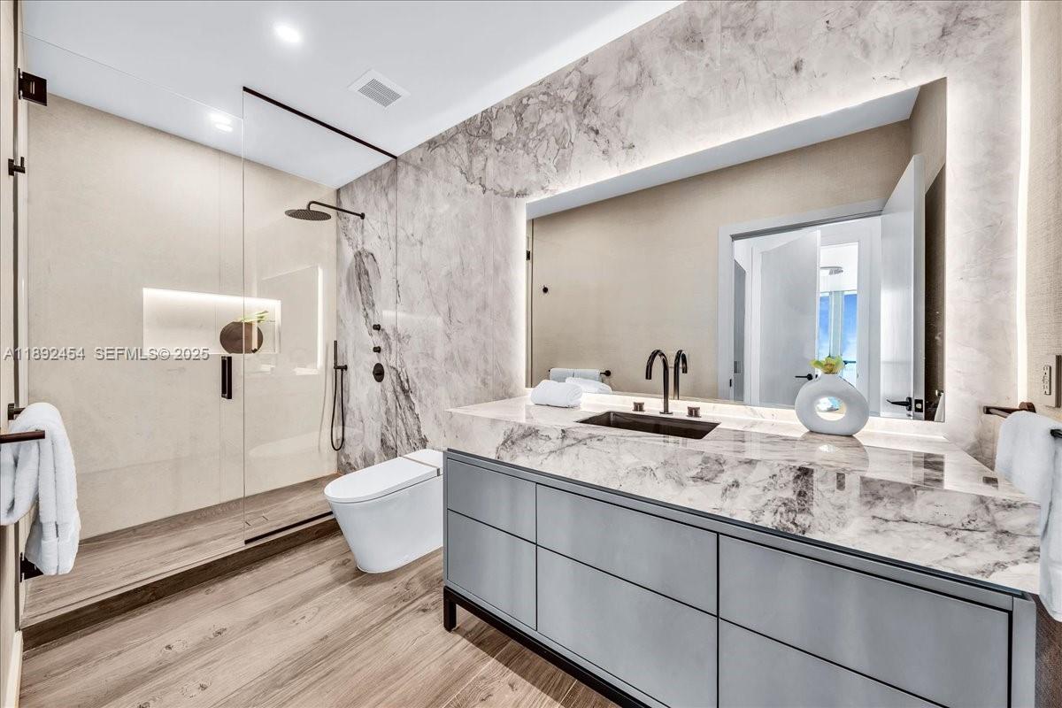 MARINABLUE CONDO - Residential