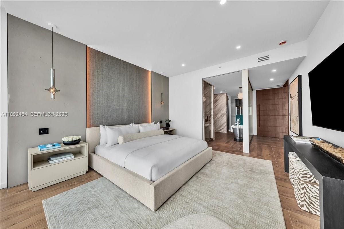 MARINABLUE CONDO - Residential