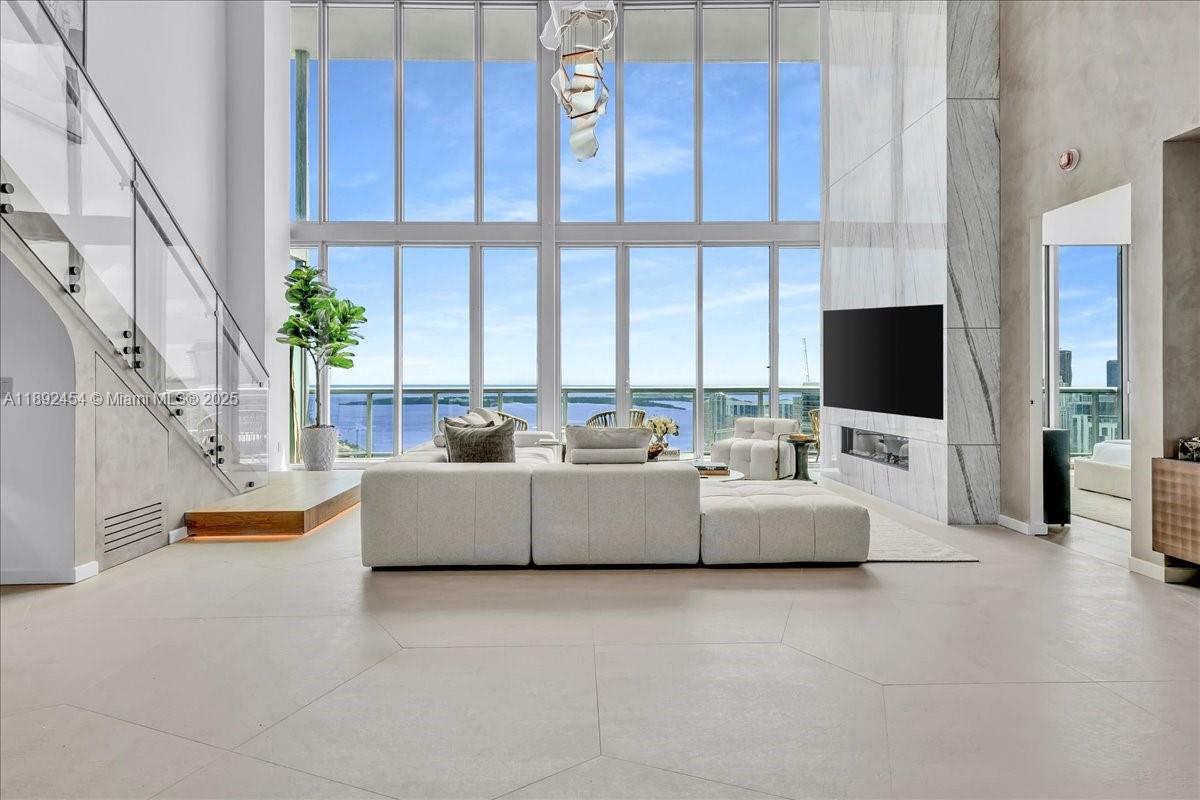 MARINABLUE CONDO - Residential