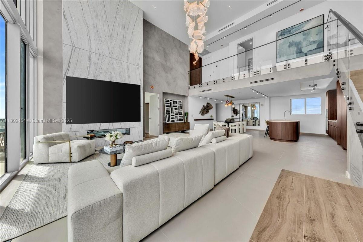 MARINABLUE CONDO - Residential