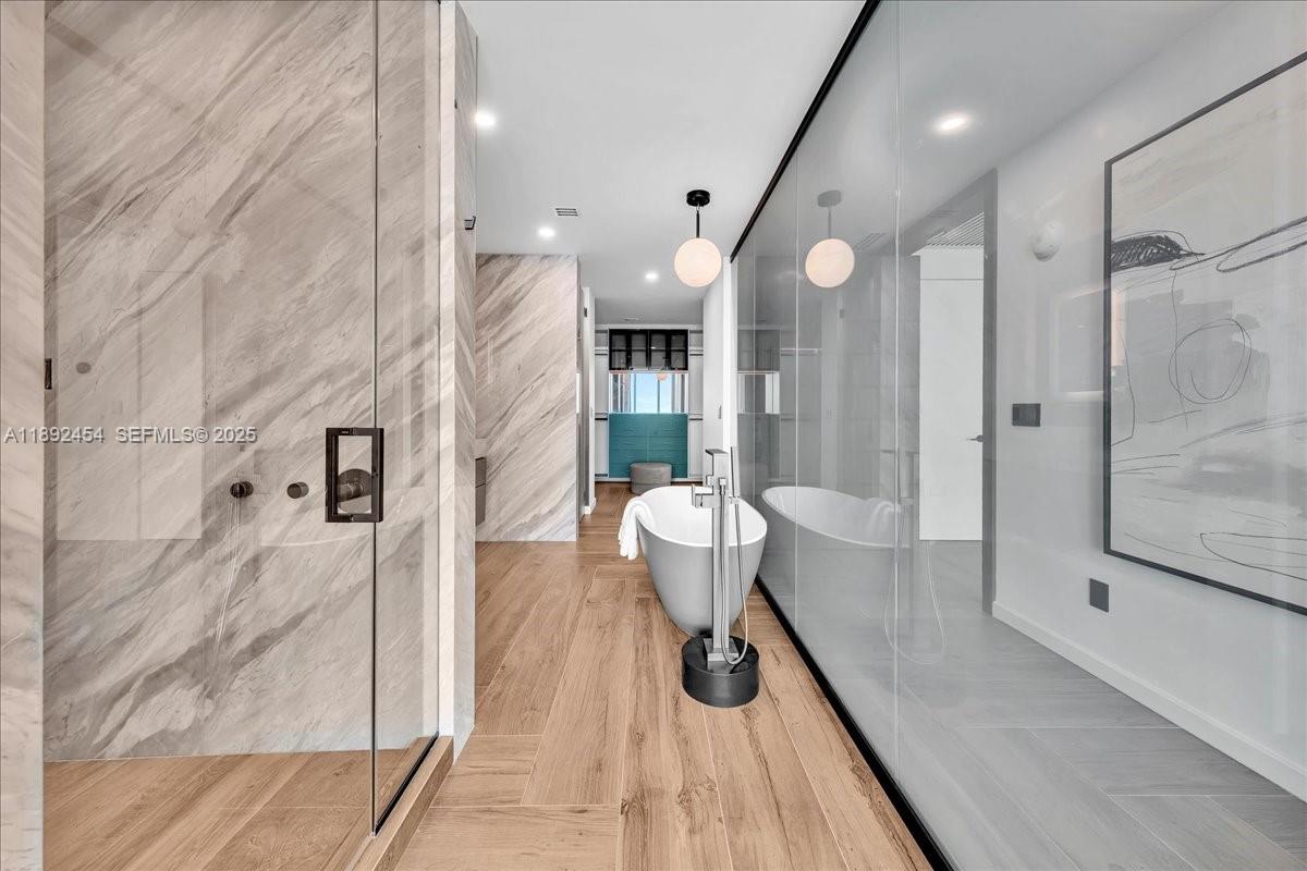 MARINABLUE CONDO - Residential