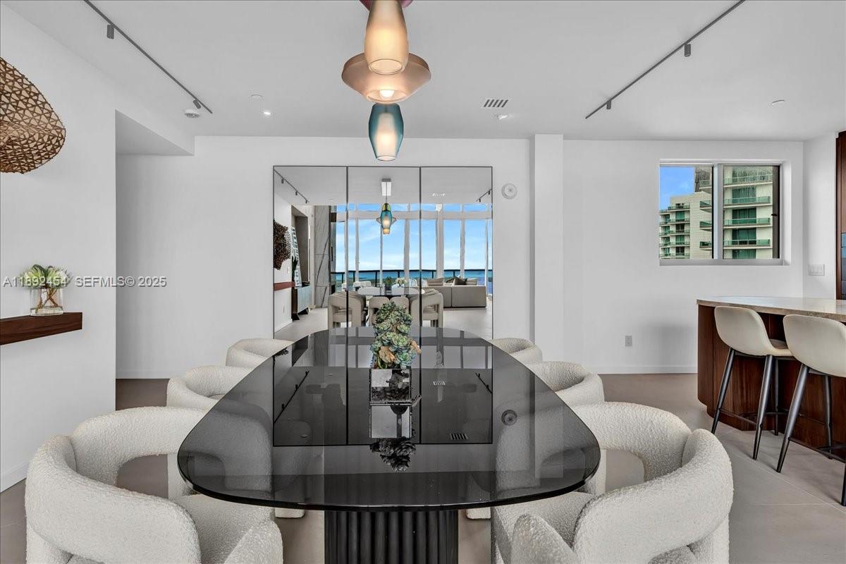 MARINABLUE CONDO - Residential