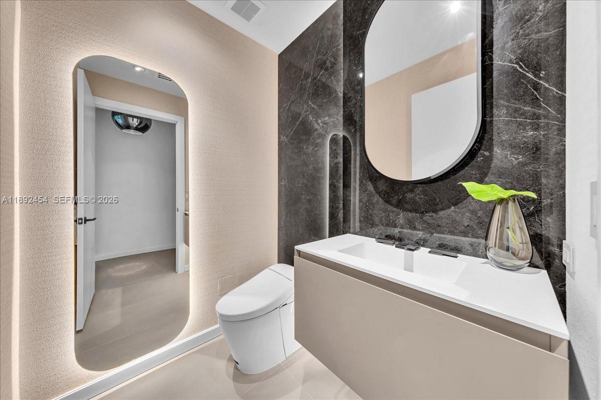 MARINABLUE CONDO - Residential