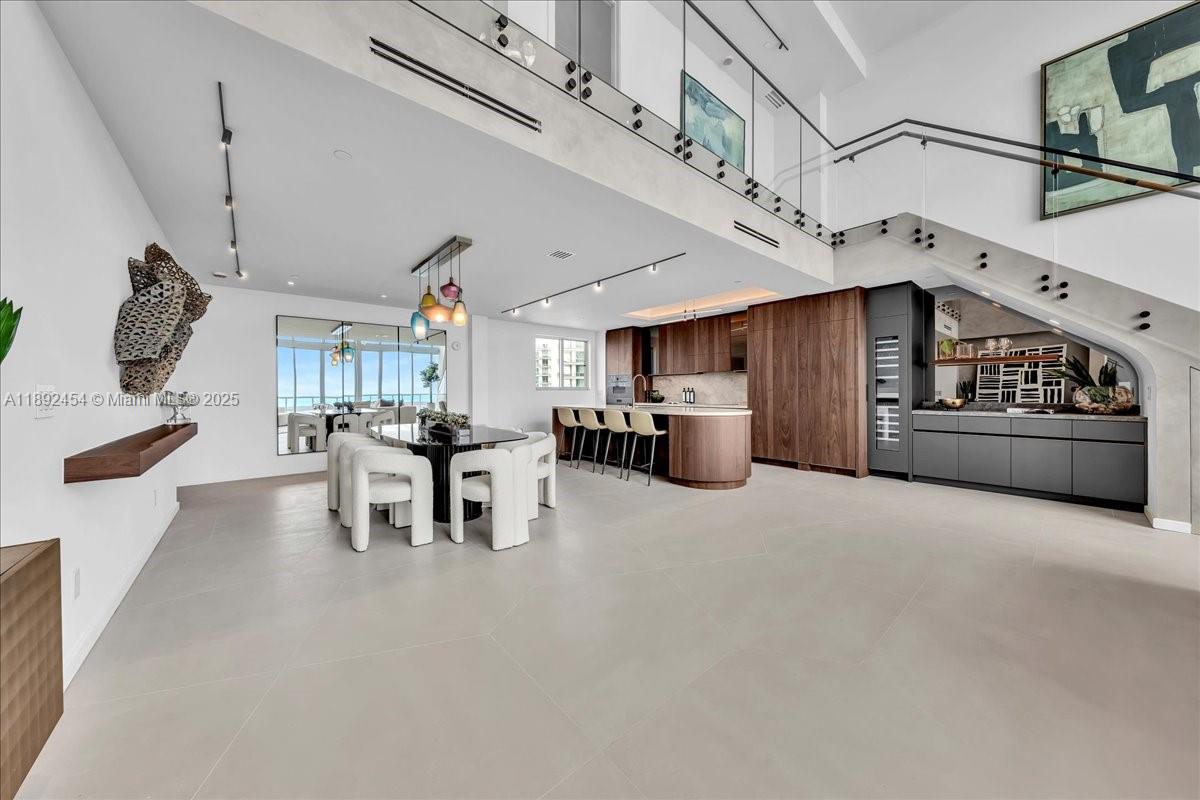 MARINABLUE CONDO - Residential