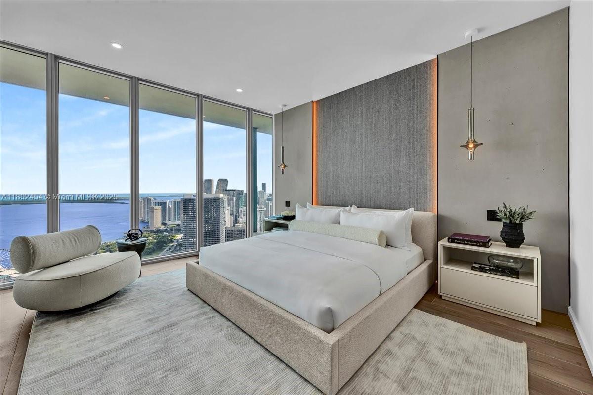 MARINABLUE CONDO - Residential