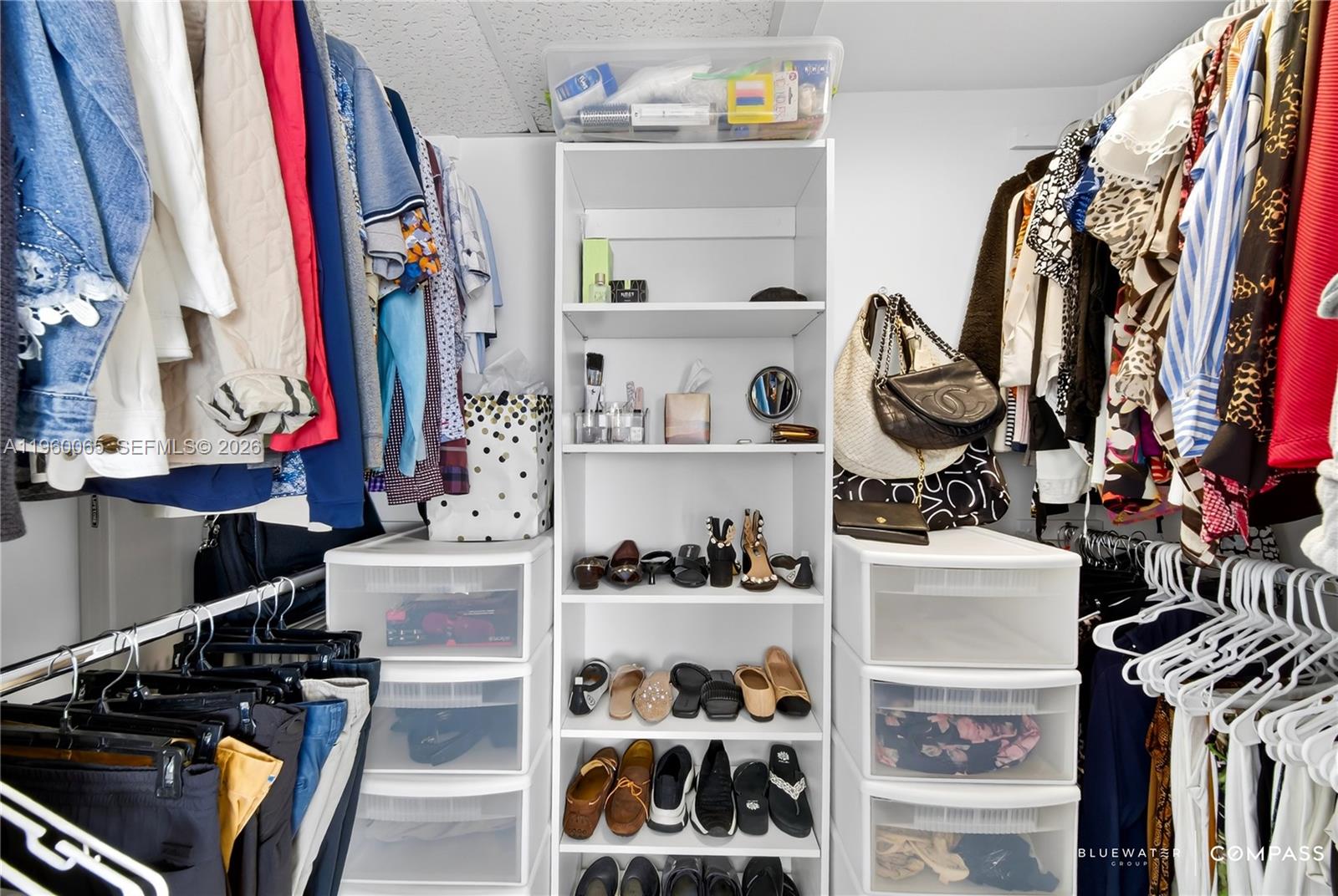 HEMISPHERES CONDO - Residential