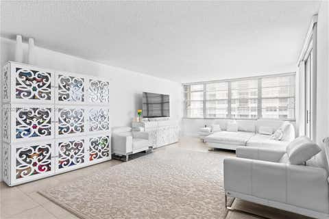 Photo of 18051 Biscayne Blvd #1105, Aventura, FL 33160 (MLS # A12023018)