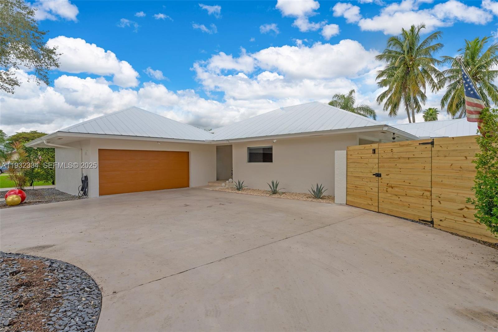 THE REDLANDS SEC 1 - Residential