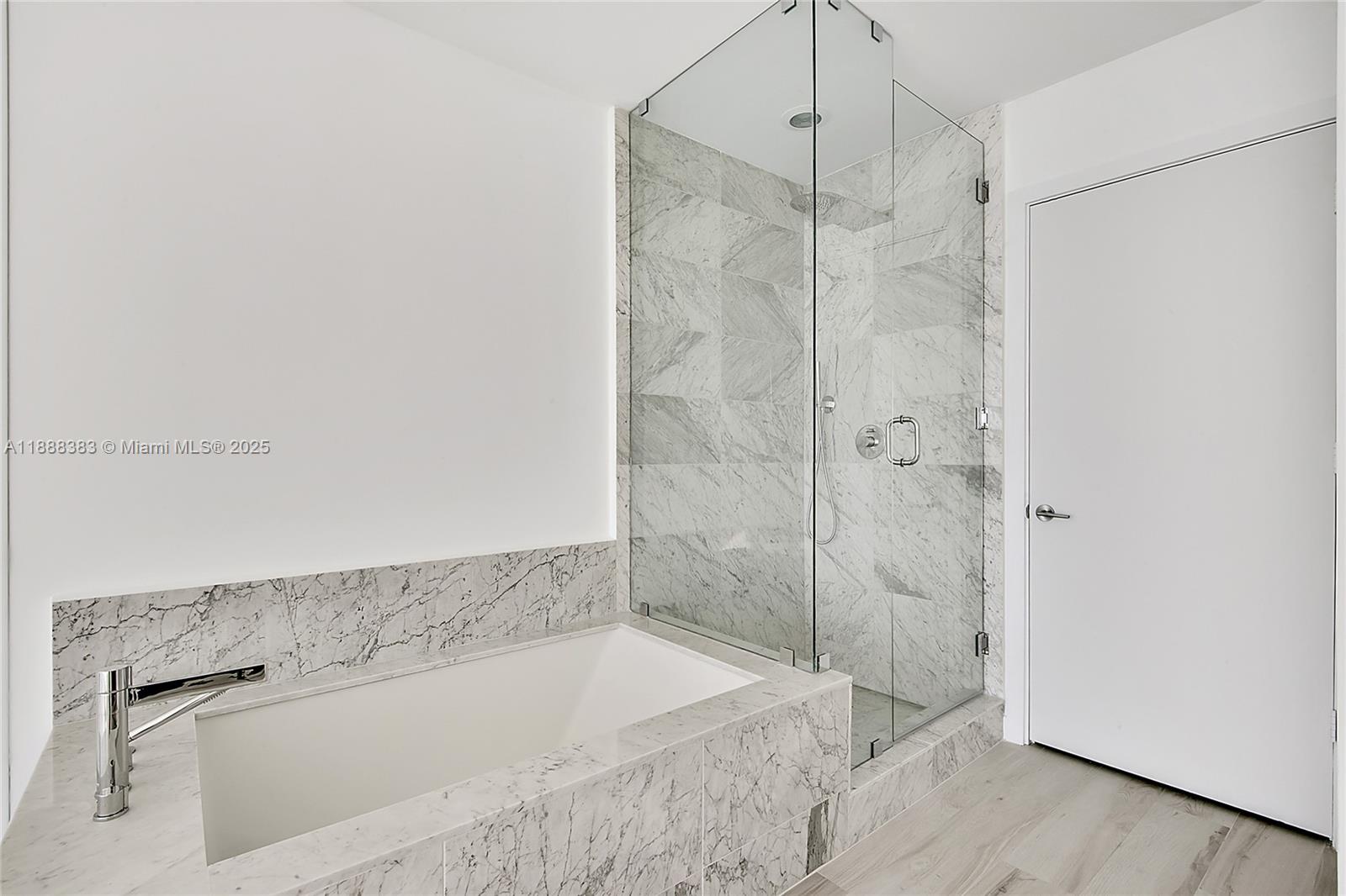 GRAN PARAISO CONDO - Residential