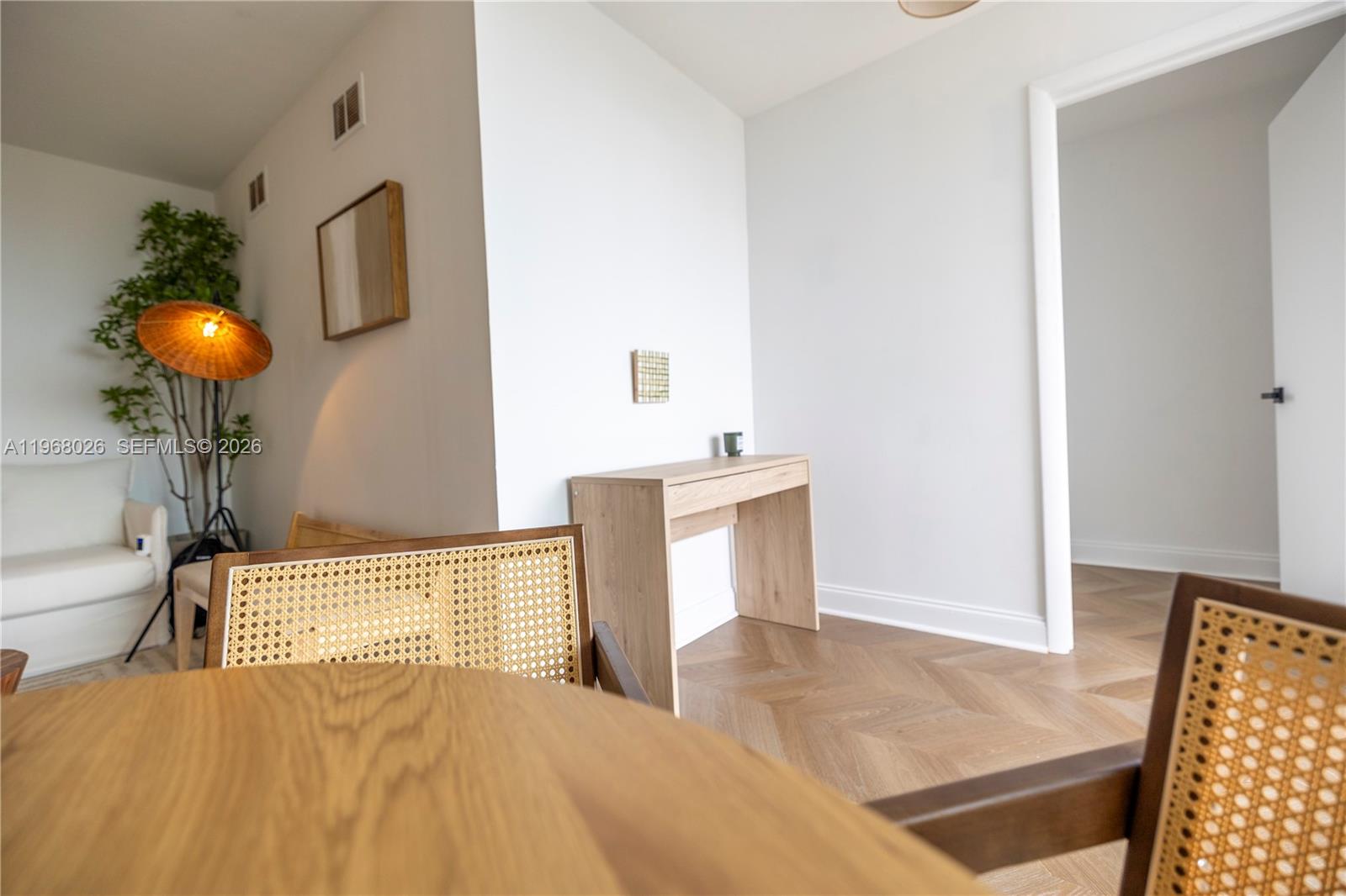 ISLANDER CONDO APTS - Residential