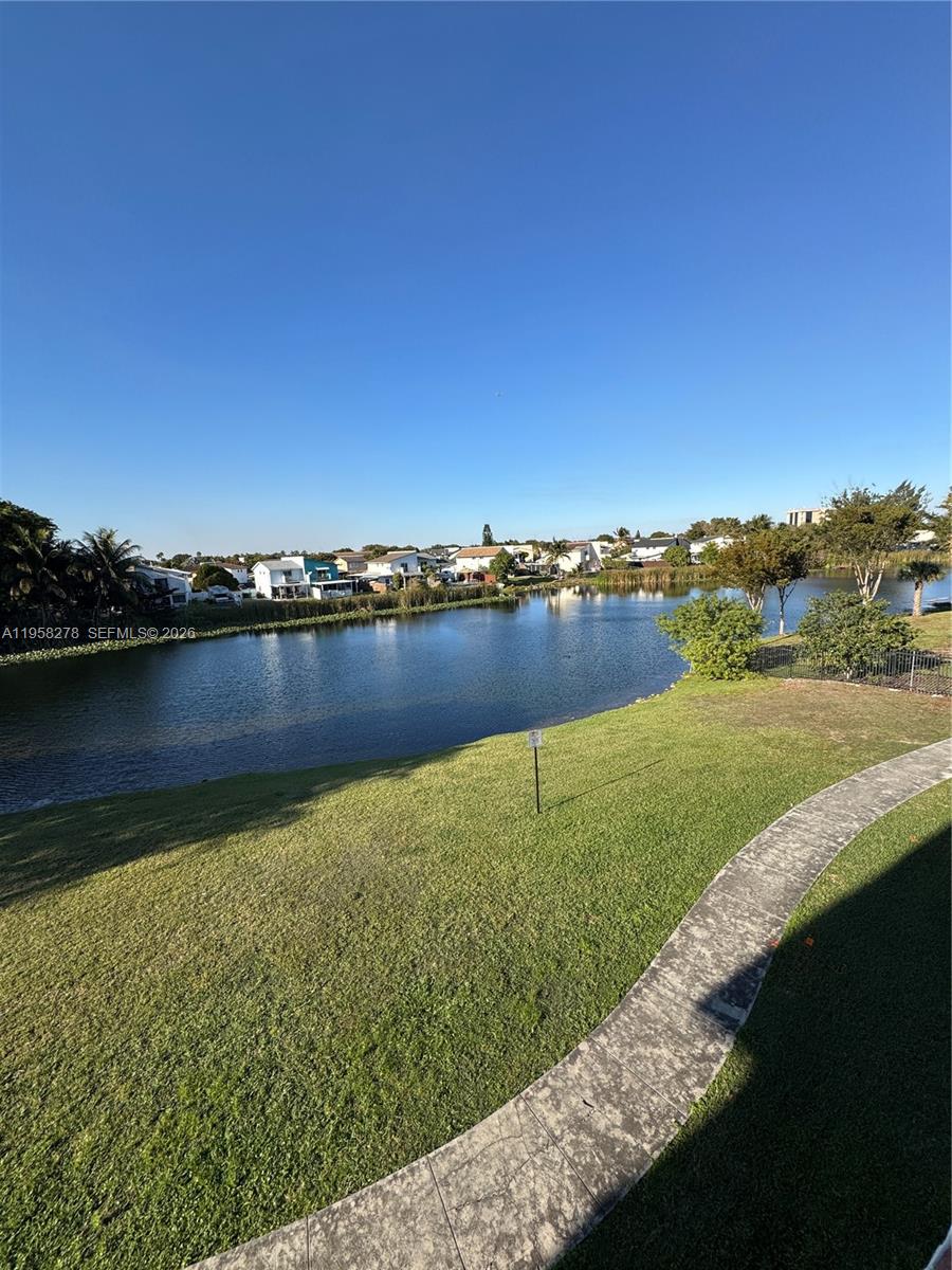 GARDEN LAKE TOWERS CONDO - Residential Lease