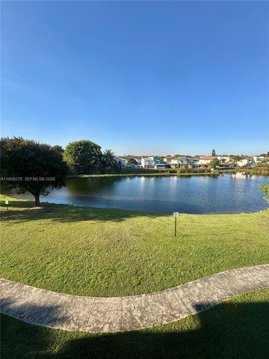 GARDEN LAKE TOWERS CONDO - Residential Lease