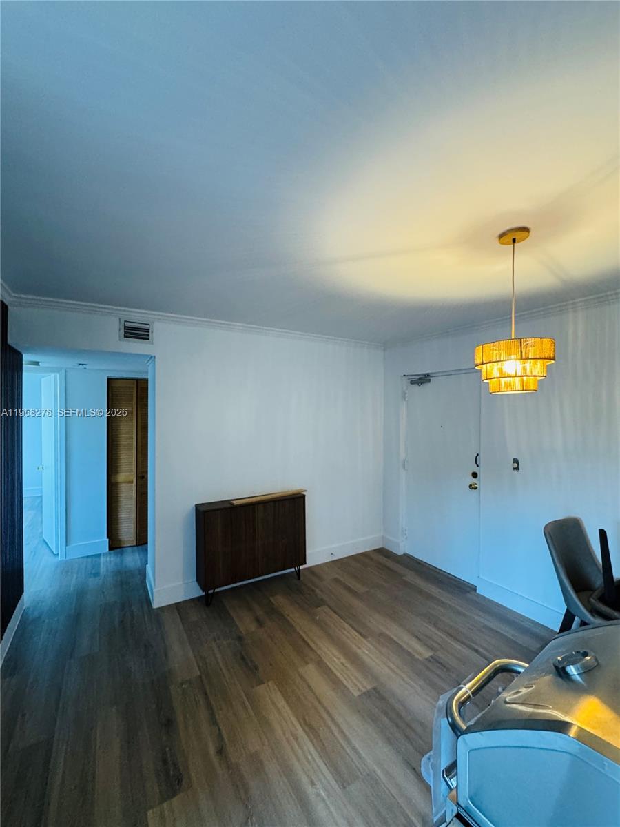 GARDEN LAKE TOWERS CONDO - Residential Lease