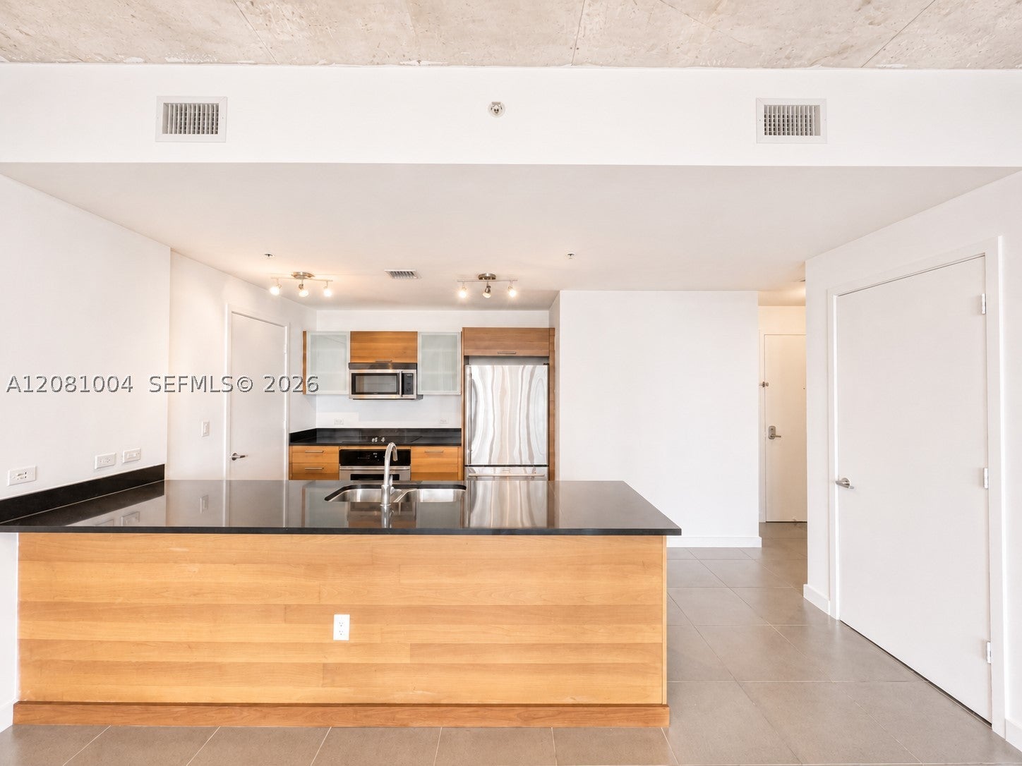 3301 NE 1st Ave H1604