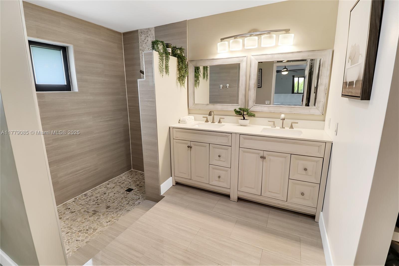 LAKE MARANATHA ESTATES - Residential